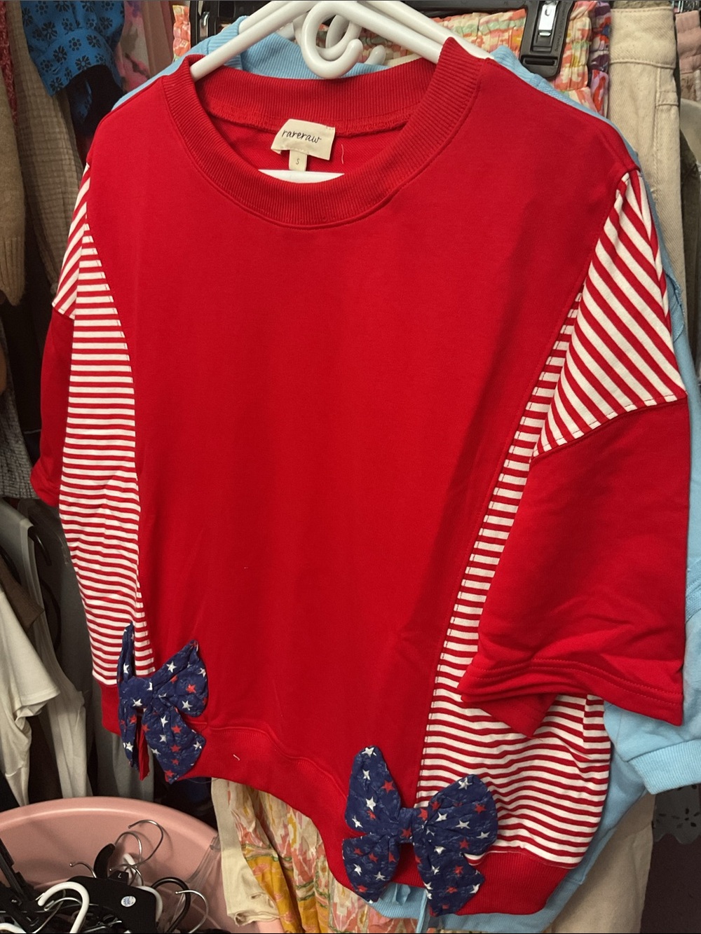 Red Flag Bow Top